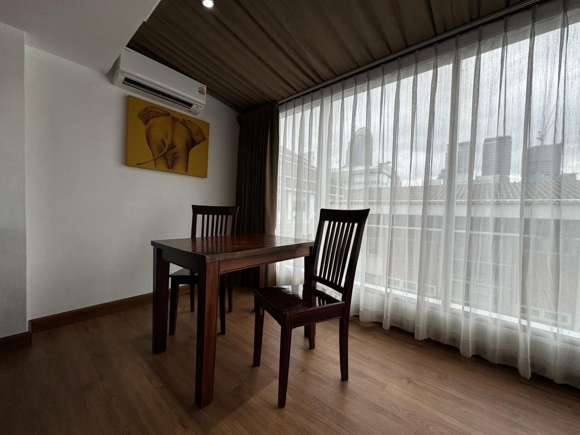 Le Siam Hotel Silom Bangkok By Pcl Bagian luar foto